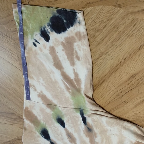 Unisex Basic Options XL Tie-dye Scoop Neck Tee Shirt - Picture 9 of 12